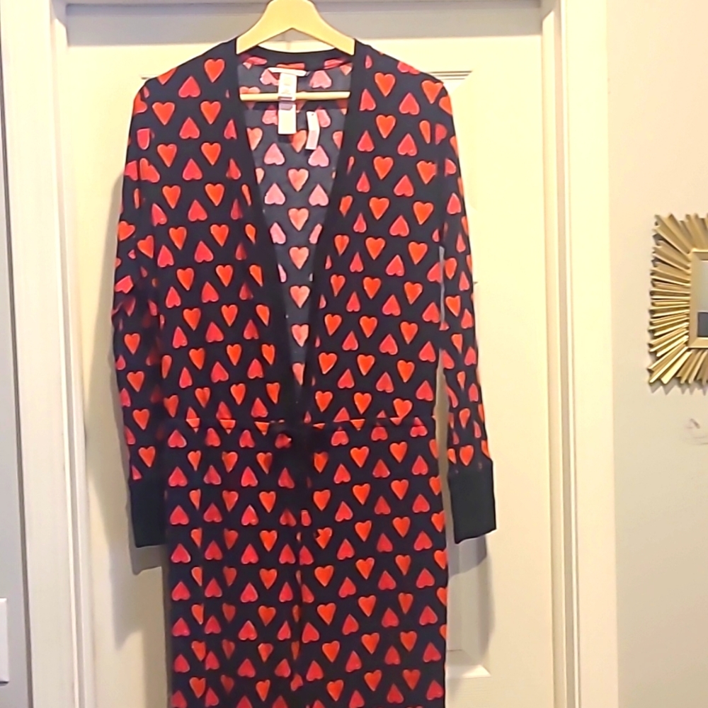 VS Brand New w/Tags Heart Thermal Onies